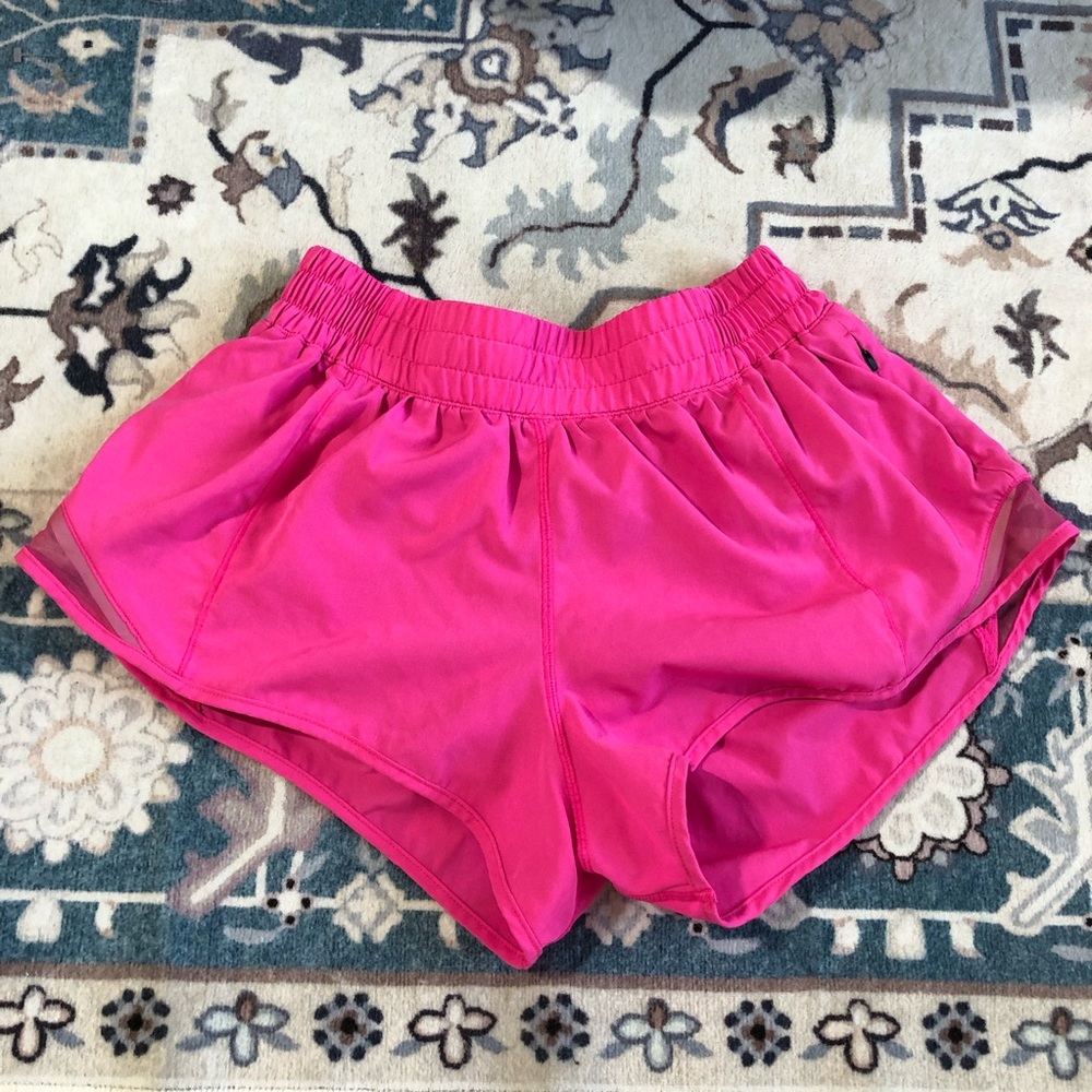 Lululemon Girls Hotty Hot Low-Rise Lined Short - Picture 5 of 9